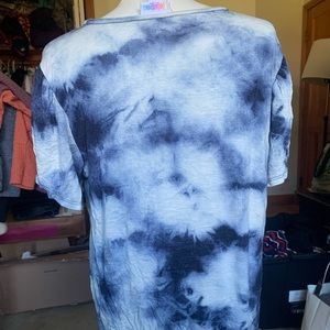 Lularoe olive t shirt